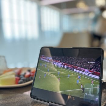 Delta Sky Club - EPL - Gunners! - Airport Lounges Near Me - East Elmhurst, New York Delta Sky Club - EPL - Gunners! - Airport Lounges Near Me - East Elmhurst, New York