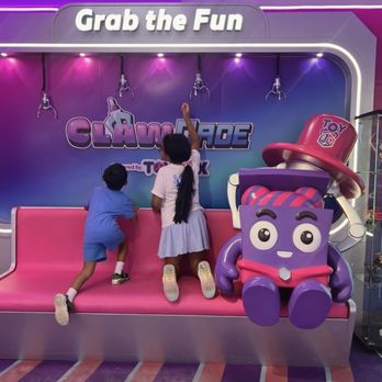 Claw CADE - Arcades Near Me - Garden City, New York Claw CADE - Arcades Near Me - Garden City, New York