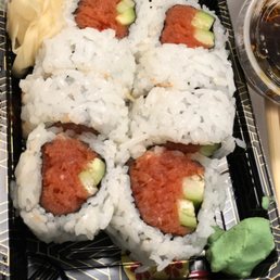 Udon or Soba + Spicy Tuna Roll