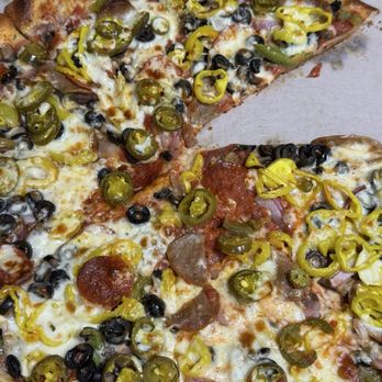 Vannucchi Brothers Pizza - The Supremo Classico Pizza with added jalapeños. - Italian Near Me - Hollywood, Florida Vannucchi Brothers Pizza - The Supremo Classico Pizza with added jalapeños. - Italian Near Me - Hollywood, Florida