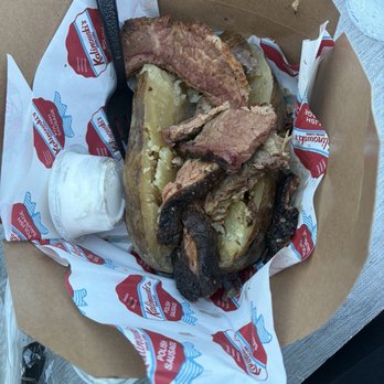 Boat Drinks - Smoked brisket w/baked potato - American Near Me - Chicago, Illinois