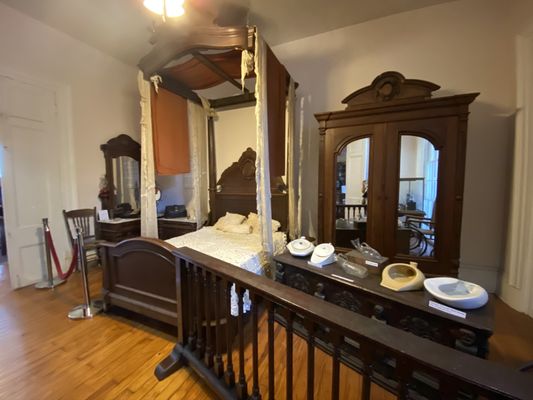 New Orleans Pharmacy Museum by null