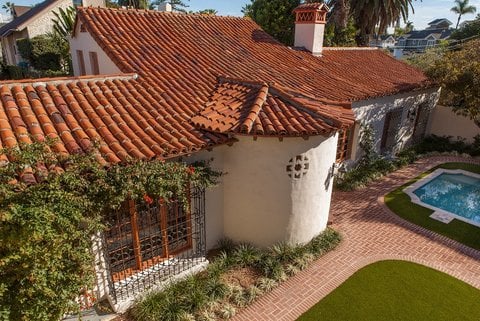 Slide of ECR Roofing & Solar