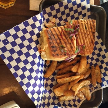 Sweet Maple - Friend's crab sandwich - American Near Me - San Francisco, California Sweet Maple - Friend's crab sandwich - American Near Me - San Francisco, California
