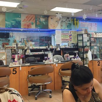 Local Nails - Nail Salons Near Me - Grayslake, Illinois