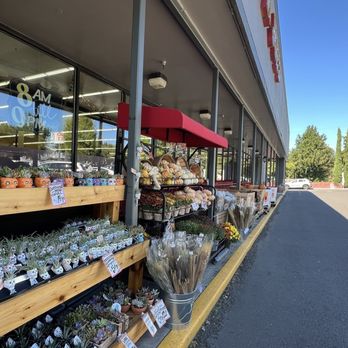 Trader Joe's - Grocery Near Me - Portland, Oregon Trader Joe's - Grocery Near Me - Portland, Oregon