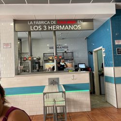 Cerveceria Los 3 hermanos - Barra del bar