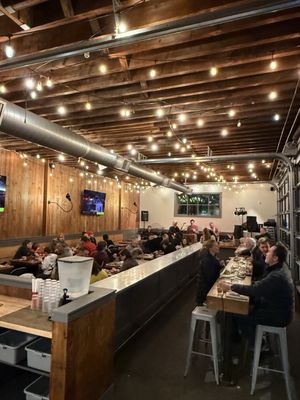OUTSIDER BBQ & BEER GARDEN by null