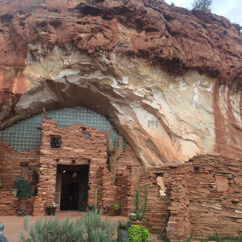 Moqui Cave - Entrance - Museums Near Me - Kanab, Utah Moqui Cave - Entrance - Museums Near Me - Kanab, Utah