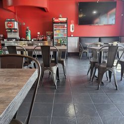 Fiesta Pizza - Inside vibes.