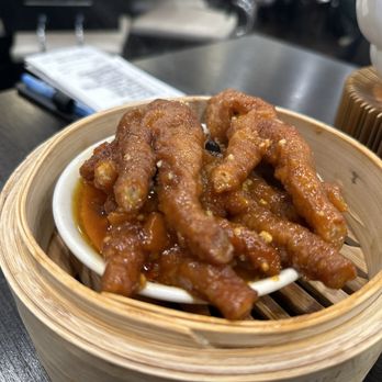 Chef Tony Dim Sum - Steamed chicken feet with brown sauce - Dim Sum Near Me - Arcadia, California Chef Tony Dim Sum - Steamed chicken feet with brown sauce - Dim Sum Near Me - Arcadia, California