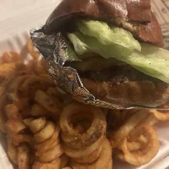 Highland Grill And Pizzeria - Ring Leader Burger - Pizza Near Me - Braintree, Massachusetts