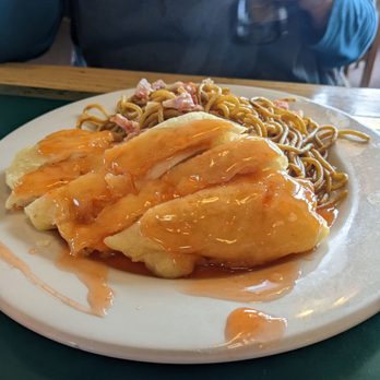 Golden China - Mandarin chicken with lo mein - Chinese Near Me - Soda Springs, Idaho Golden China - Mandarin chicken with lo mein - Chinese Near Me - Soda Springs, Idaho