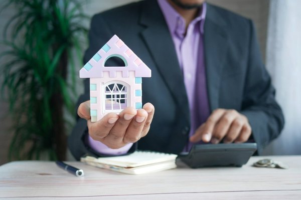Buyer's Agent Services - Buy Investment Real Estate:
As mentioned before, real estate is a fantastic investment. The formula is simple: Buy a property, hire professional management and maintain the property. Hold onto your investment unless you're upgrading to a larger property or selling for personal reasons.

At Cornerstone Pacific, we offer a full-service approach:
 🔹 Investment advice
 🔹Mortgage assistance
🔹 Property search and purchase representation

With recent changes in the industry, buyers are now responsible for their agent’s commission. We keep it affordable—charging only 1%, unlike the traditional 1.5%, 2%, or even 3%.