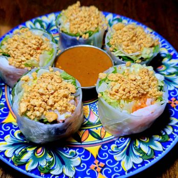 Kam Rai Thai - Summer Rolls - Cocktail Bars Near Me - Astoria, New York Kam Rai Thai - Summer Rolls - Cocktail Bars Near Me - Astoria, New York