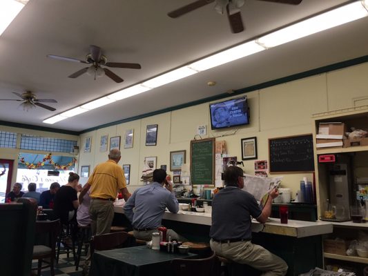Thomas Cafe by null