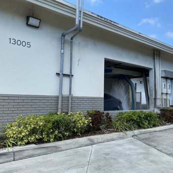 Chevron - Car wash! - Gas Stations Near Me - North Miami, Florida