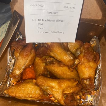 Dan & John's Wings - 10 Traditional Wings - Chicken Wings Near Me - Brooklyn, New York