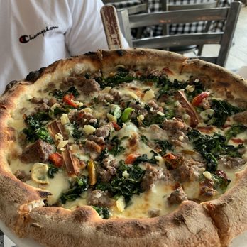 Charred Brick Oven - Broccoli rabe pizza - Pizza Near Me - Seaford, New York