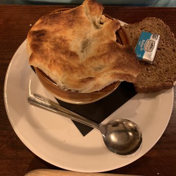 The Cottage Irish Pub - Guinness beef pot pot with Irish brown bread. - Irish Pub Near Me - Melbourne, Florida
