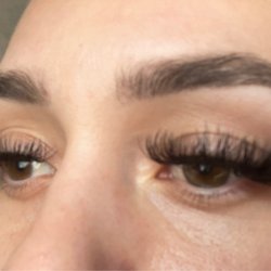 Linh's Lash Studios