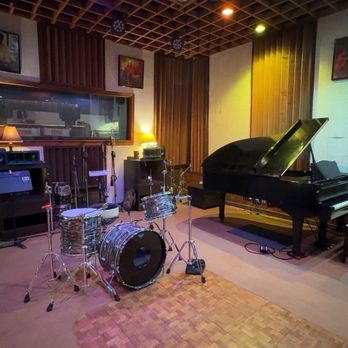 Fame - Studio - Recording & Rehearsal Studios Near Me - Muscle Shoals, Alabama