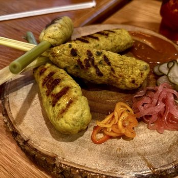 Thaiger Den - Thai Near Me - Malden, Massachusetts