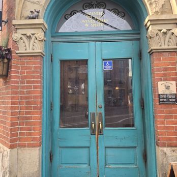 Molly Malone's Irish Pub & Restaurant - Entrance - Irish Near Me - Covington, Kentucky