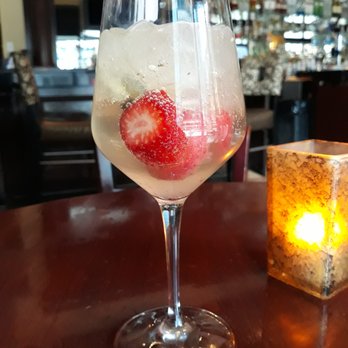 McCormick & Schmick's Seafood & Steaks - Prosecco sangria - Seafood Near Me - Indianapolis, Indiana