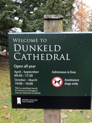 Dunkeld Cathedral by null