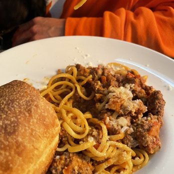 FERRO - Such a good Linguine alla Bolognese - Pizza Near Me - Idyllwild, California FERRO - Such a good Linguine alla Bolognese - Pizza Near Me - Idyllwild, California