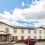 Delavan Inn & Suites
