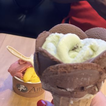 Amorino - Piccolo cup, classic cone - Desserts Near Me - Playa del Carmen, ROO Amorino - Piccolo cup, classic cone - Desserts Near Me - Playa del Carmen, ROO