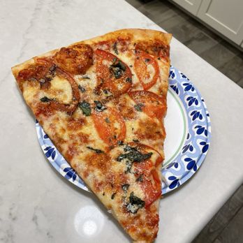 New York Pizza Company - Margherita Slice was so big and flavorful - Pizza Near Me - Orlando, Florida New York Pizza Company - Margherita Slice was so big and flavorful - Pizza Near Me - Orlando, Florida
