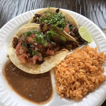 Taco Bar Frederick - Steak and Al Pastor taco w/ rice and beans (tacos topped with toppings at salsa bar) - Mexican Near Me - Frederick, Maryland
