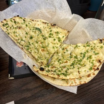 Spice Mantra - Garlic chilli naan - Indian Near Me - Ballwin, Missouri Spice Mantra - Garlic chilli naan - Indian Near Me - Ballwin, Missouri