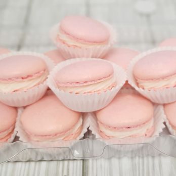 Divine Cake Creations - Custom Cakes Near Me
