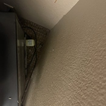 Quality Inn - Used Vaseline behind the microwave - Hotels Near Me - Wickliffe, Ohio Quality Inn - Used Vaseline behind the microwave - Hotels Near Me - Wickliffe, Ohio