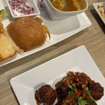 Honest Restaurant - Pav Bhaji Pav and Dry Manchurian - Indian Near Me - Richmond, Virginia