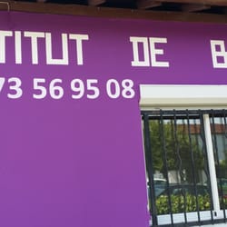 Apaisante Heure - La nouvelle façade ! Maintenant, impossible de rater l'institut :)