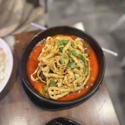 KHAO SOI (CHIANG MAI CURRY NOODLE) KHAO SOI (CHIANG MAI CURRY NOODLE)