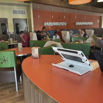 Snooze, an A.M. Eatery - Inside view (kind of lol) - Breakfast & Brunch Near Me - Houston, Texas Snooze, an A.M. Eatery - Inside view (kind of lol) - Breakfast & Brunch Near Me - Houston, Texas