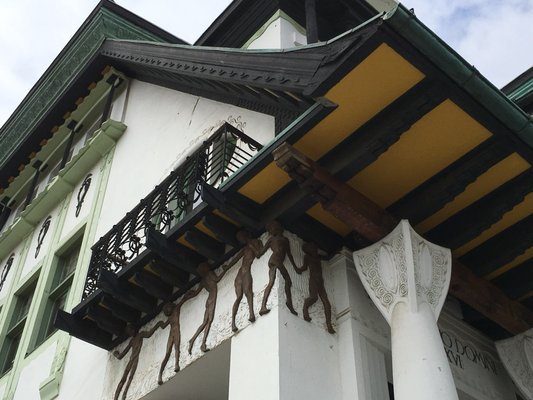 Baburizza Palace by null