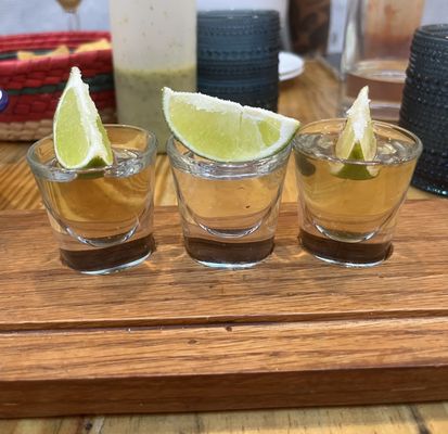 Taqueria Al Lado by null