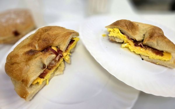 Peter Pan Donut & Pastry Shop by null