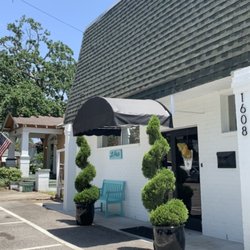 La Petite Nursery & PreSchool Prep