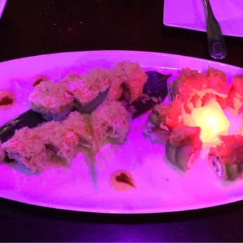Yujo - Creamy Crab and Volcano Rolls! - Sushi Bars Near Me - Dracut, Massachusetts