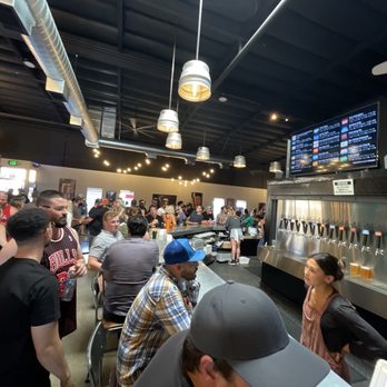 Altamont Beer Works - Still busy - Breweries Near Me - Livermore, California