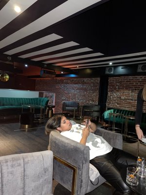 Leda's Cocktail Lounge by null
