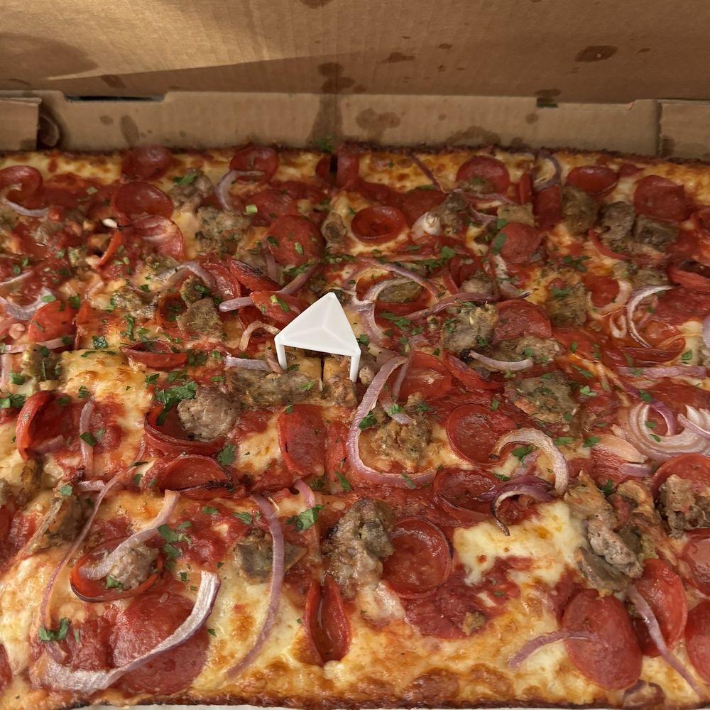 Prime Pizza - Pizza Near Me - Altadena, California Prime Pizza - Pizza Near Me - Altadena, California